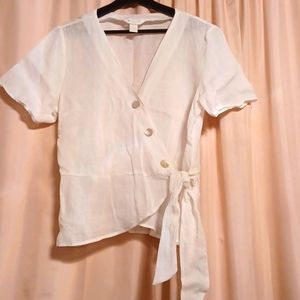 Crisp, white linen blouse